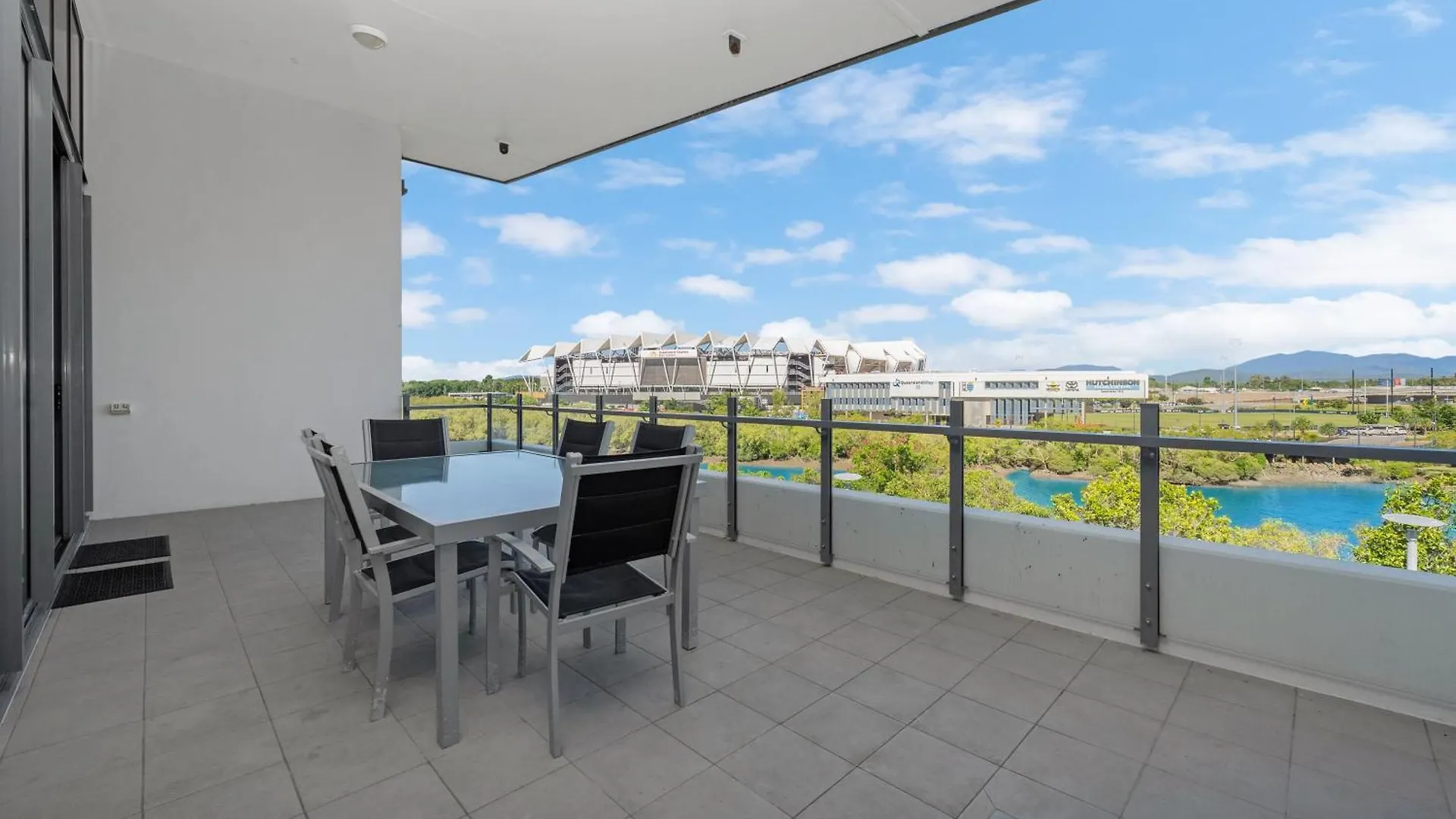 Central Islington Apartments Townsville 4*,  Australia