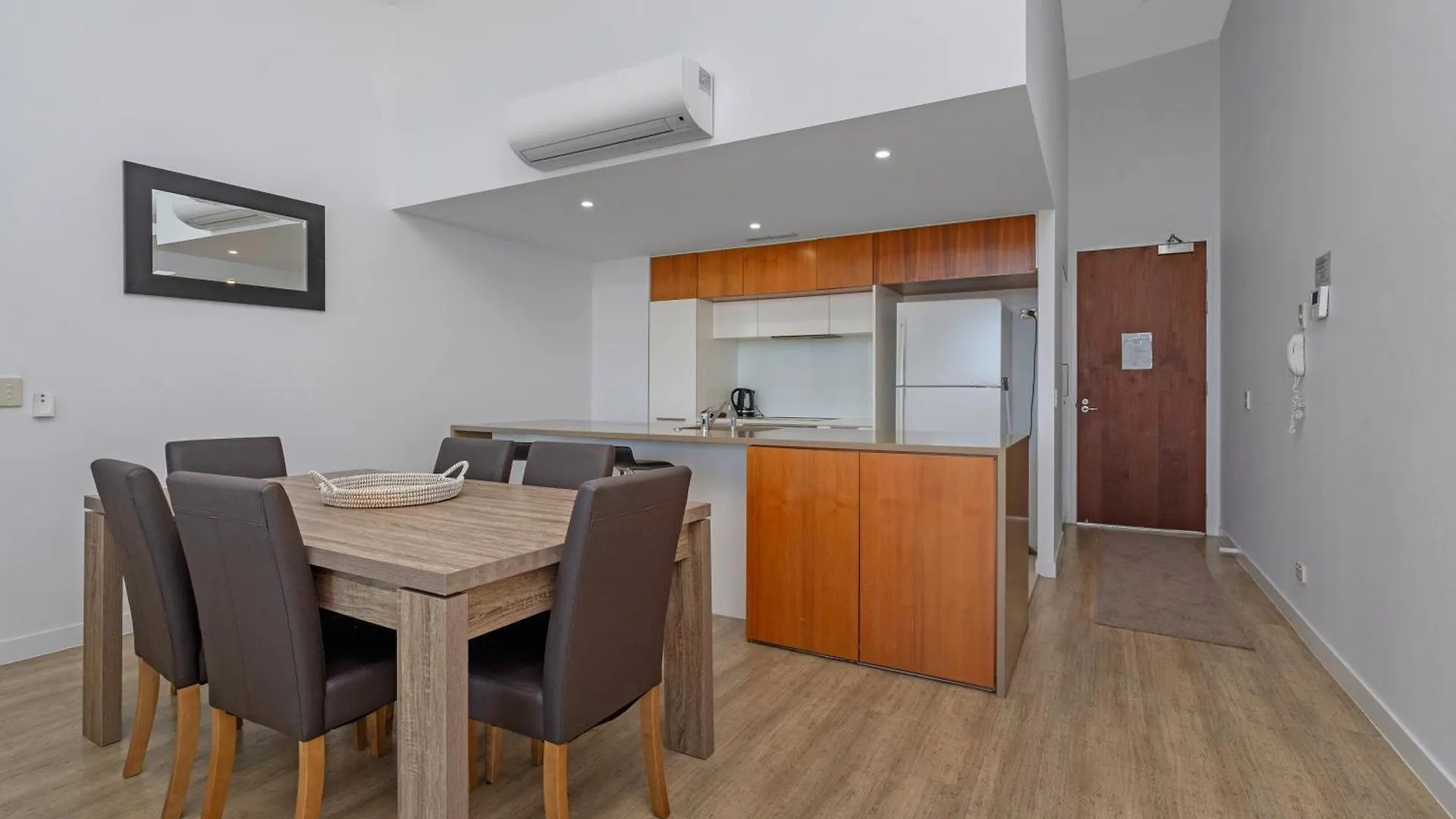 Central Islington Apartments Townsville