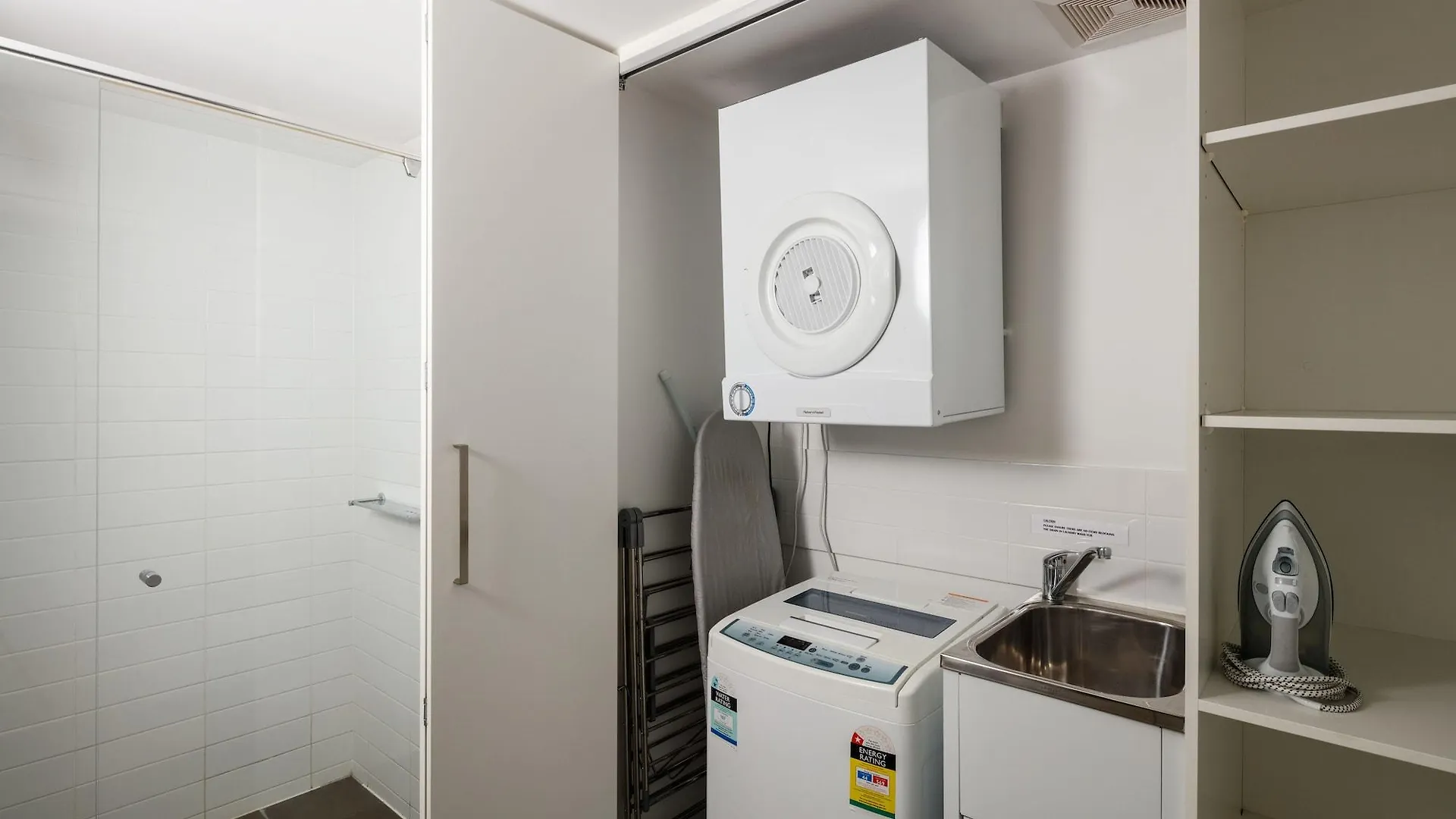 Central Islington Apartments Таунсвилл